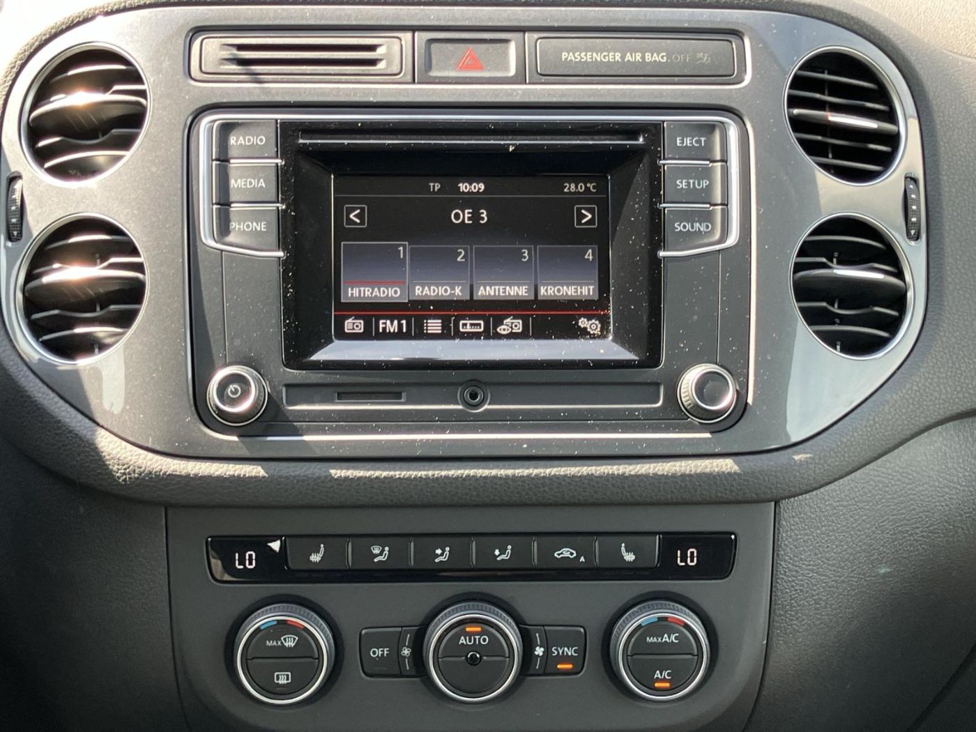 VW Tiguan 2.0 TDI BlueMotion 4Motion Austria Tech | Bild 14 von 18