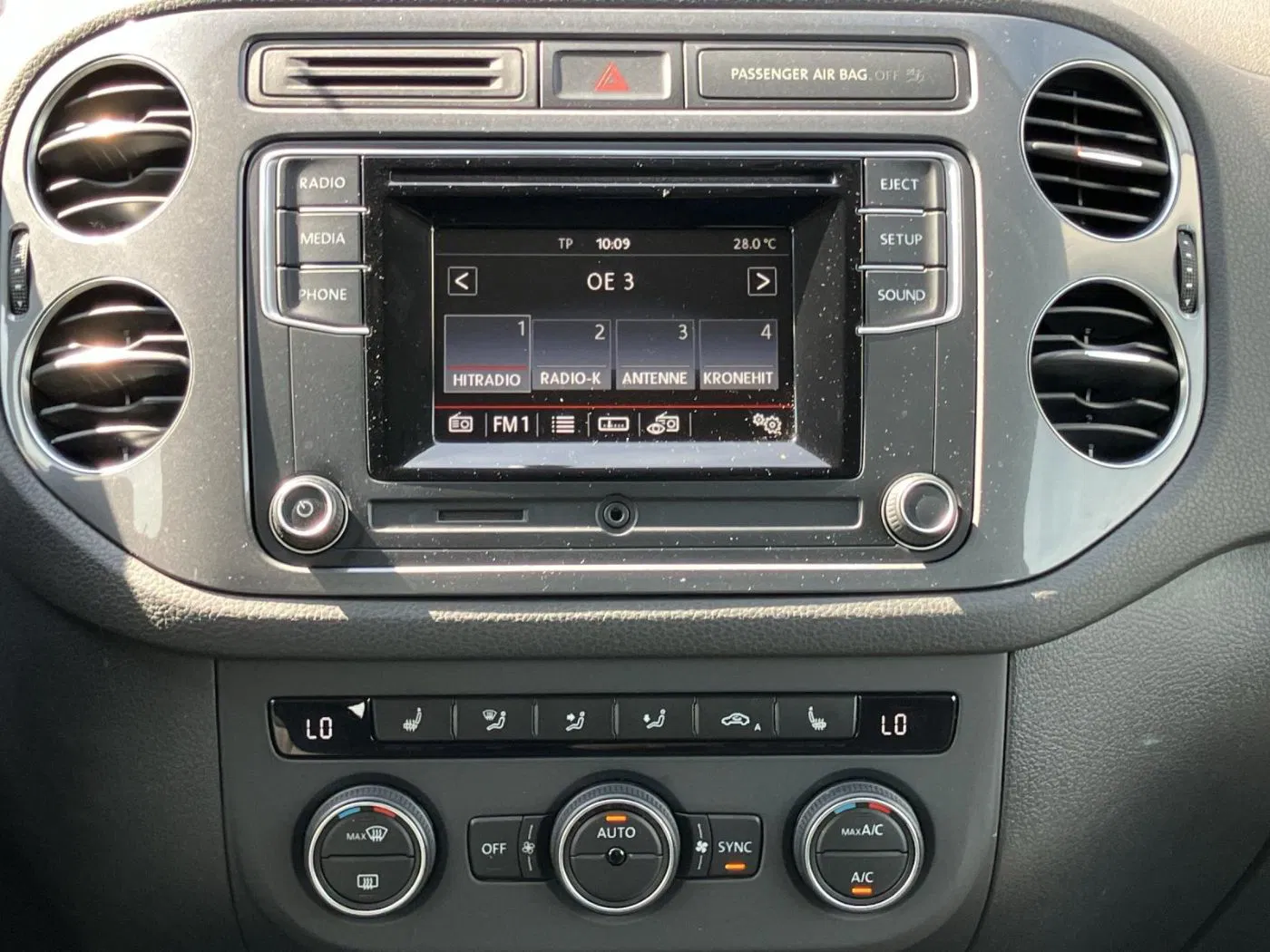 VW Tiguan 2.0 TDI BlueMotion 4Motion Austria Tech | Bild 14 von 18