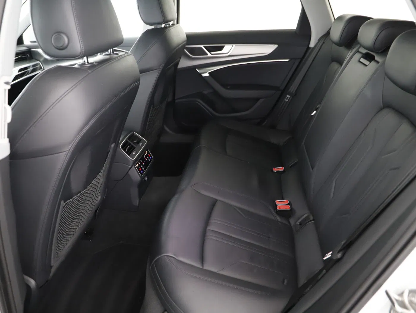 Audi A6 Avant 40 2.0 TDI qu. sport | Bild 8 von 20