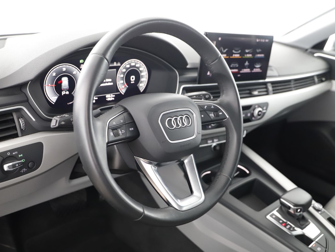 Audi A4 Avant 30 2.0 TDI advanced | Bild 12 von 28
