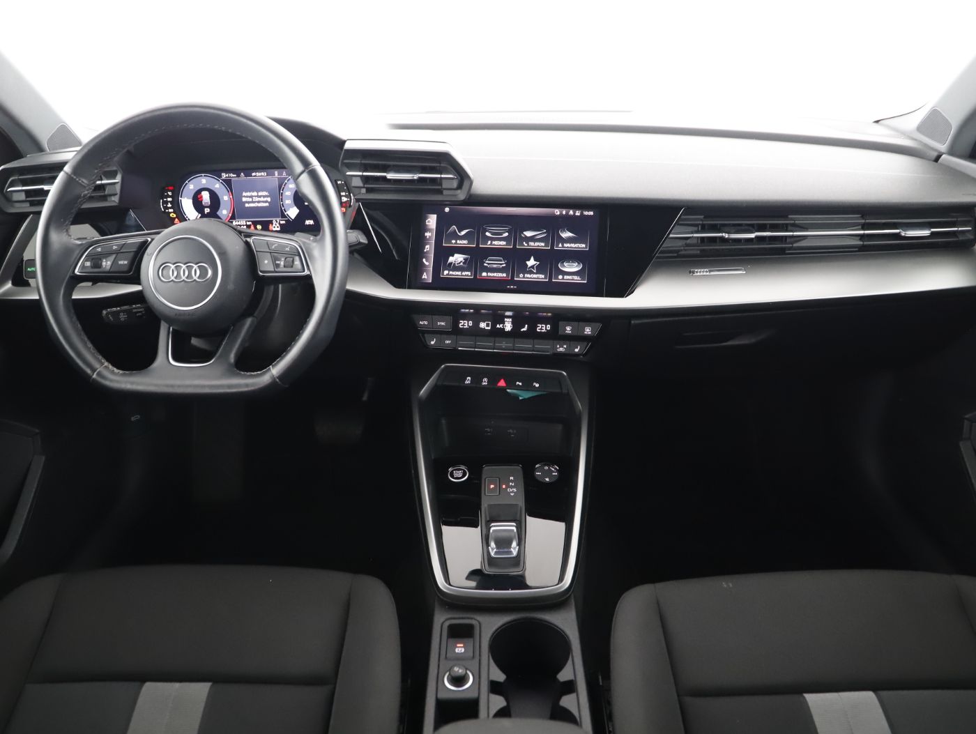 Audi A3 Sportback 35 2.0 TDI S-Line | Bild 9 von 24