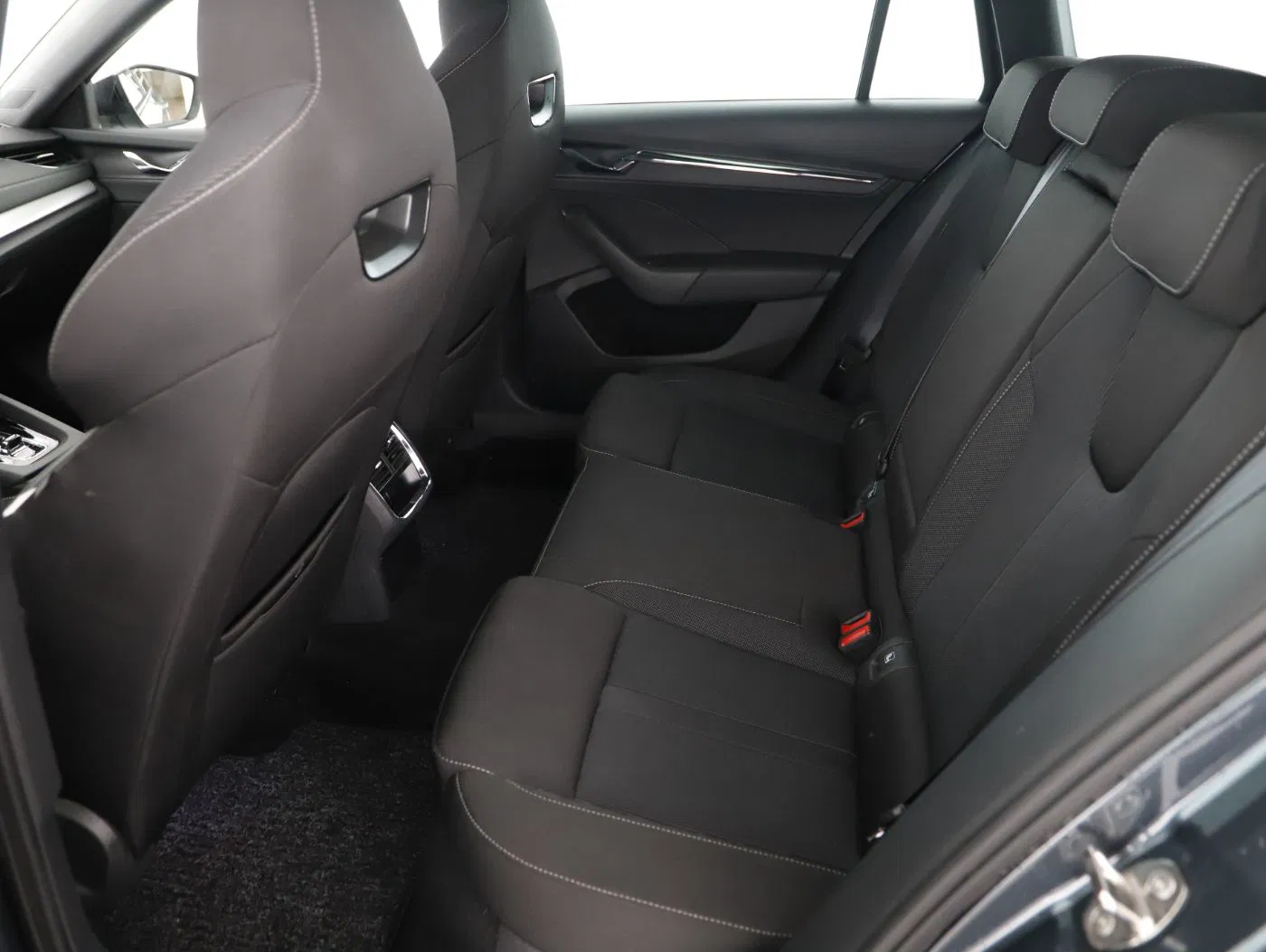 Skoda Octavia Combi 2.0 TDI Style | Bild 9 von 24