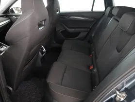 Skoda Octavia Combi 2.0 TDI Style | Thumbnail 9 von 24