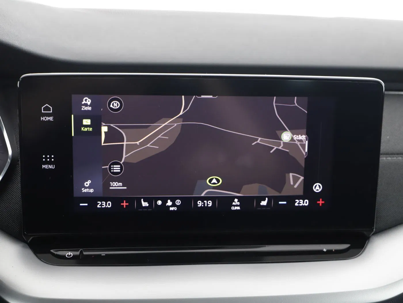 Skoda Octavia Combi 2.0 TDI Style | Bild 14 von 24