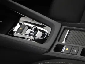 Skoda Octavia Combi 2.0 TDI Style | Thumbnail 16 von 24