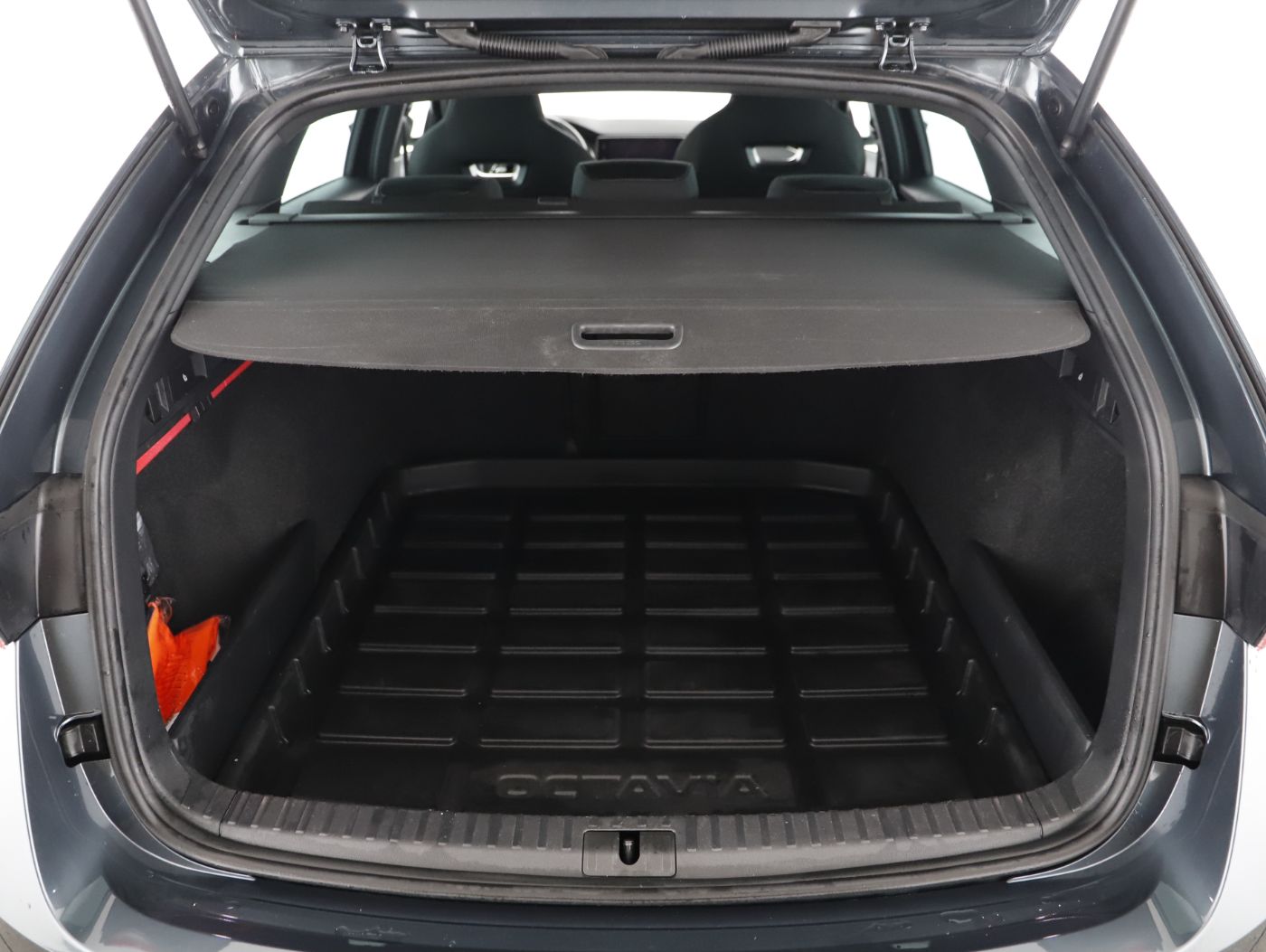 Skoda Octavia Combi 2.0 TDI Style | Bild 23 von 24