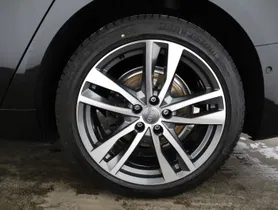 Audi A6 Avant 35 TDI design | Thumbnail 6 von 25