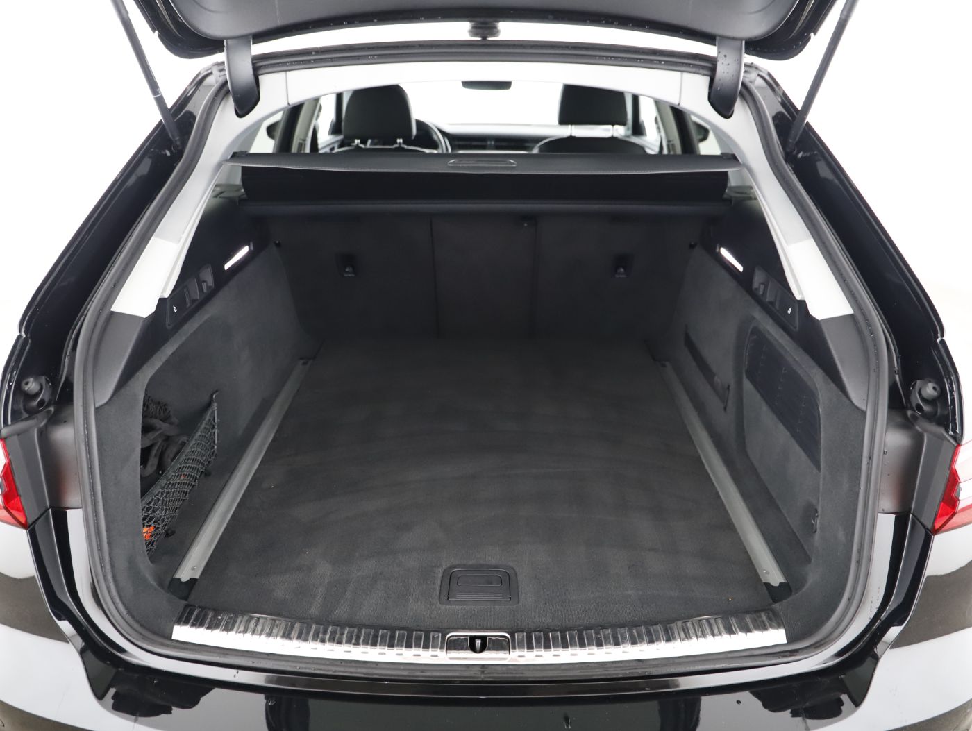 Audi A6 Avant 35 TDI design | Bild 23 von 25