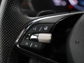 Skoda Octavia Combi 2.0 TDI RS | Thumbnail 13 von 25
