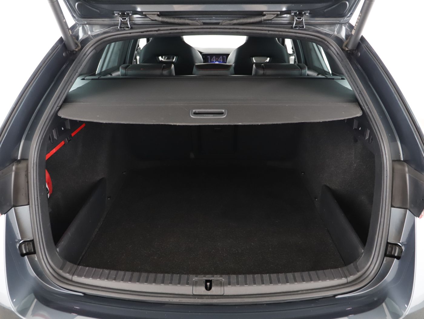 Skoda Octavia Combi 2.0 TDI RS | Bild 23 von 25