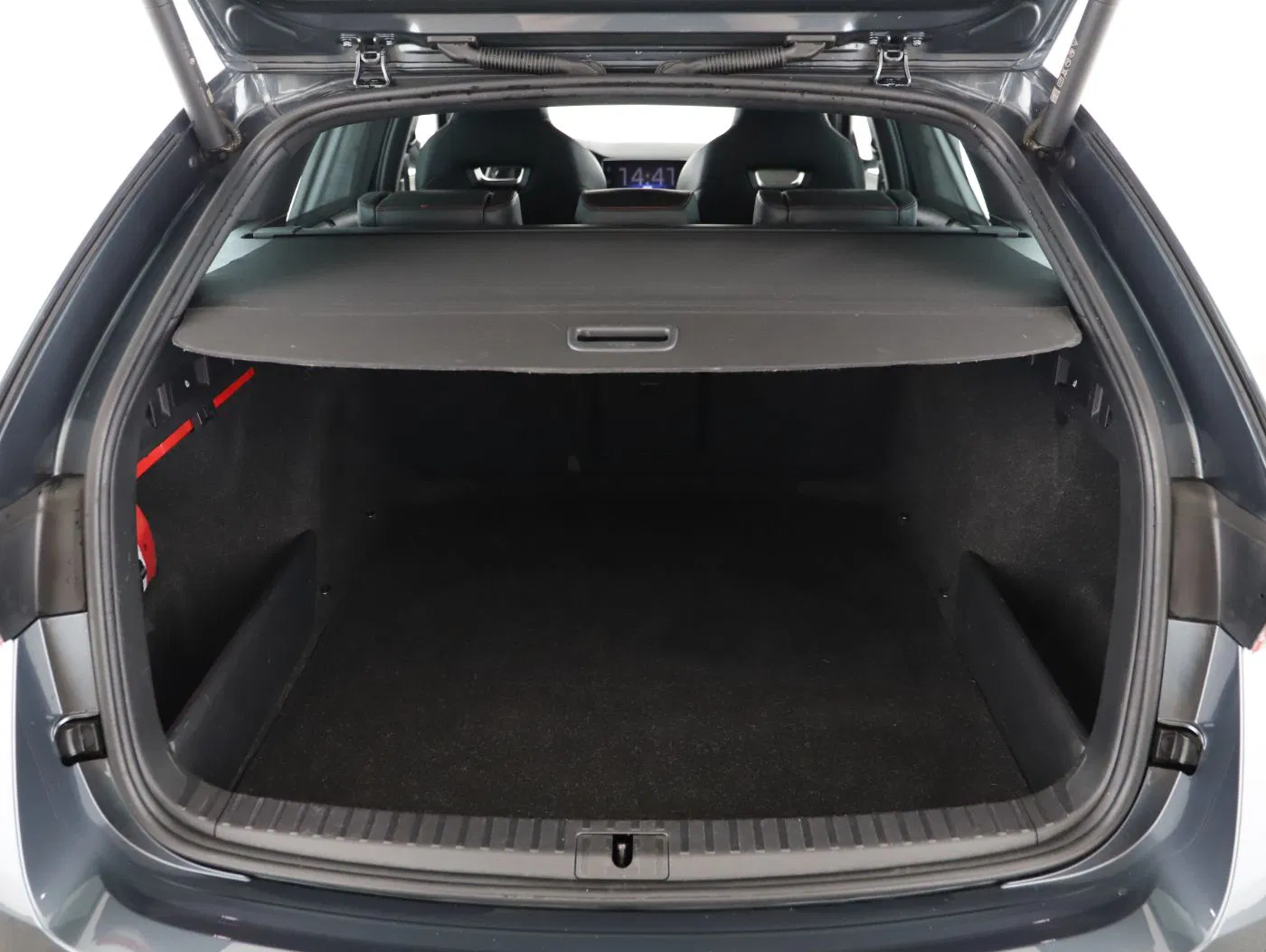 Skoda Octavia Combi 2.0 TDI RS | Bild 23 von 25