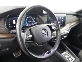 Skoda Octavia Combi 2.0 TDI 4x4 Scout | Thumbnail 9 von 23