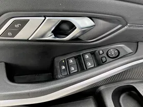 BMW 320d xDrive Touring | Thumbnail 19 von 23