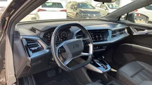 Audi Q4 e-tron 40 e-tron | Thumbnail 10 von 22