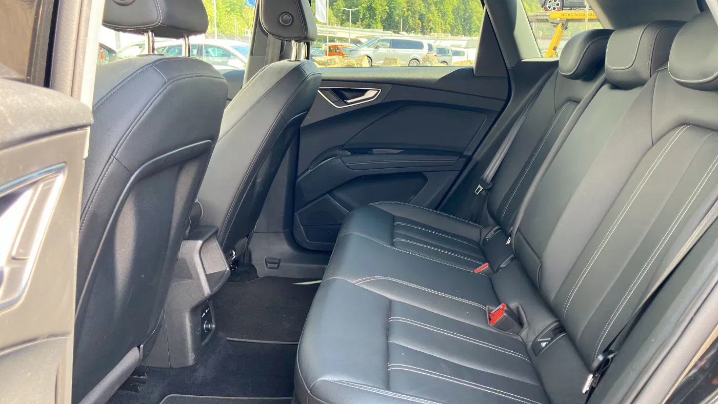 Audi Q4 e-tron 40 e-tron | Bild 18 von 22