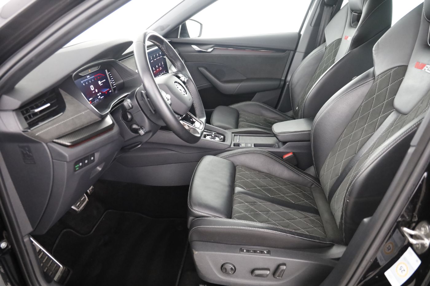 Skoda Octavia Combi 2.0 TDI RS | Bild 9 von 23