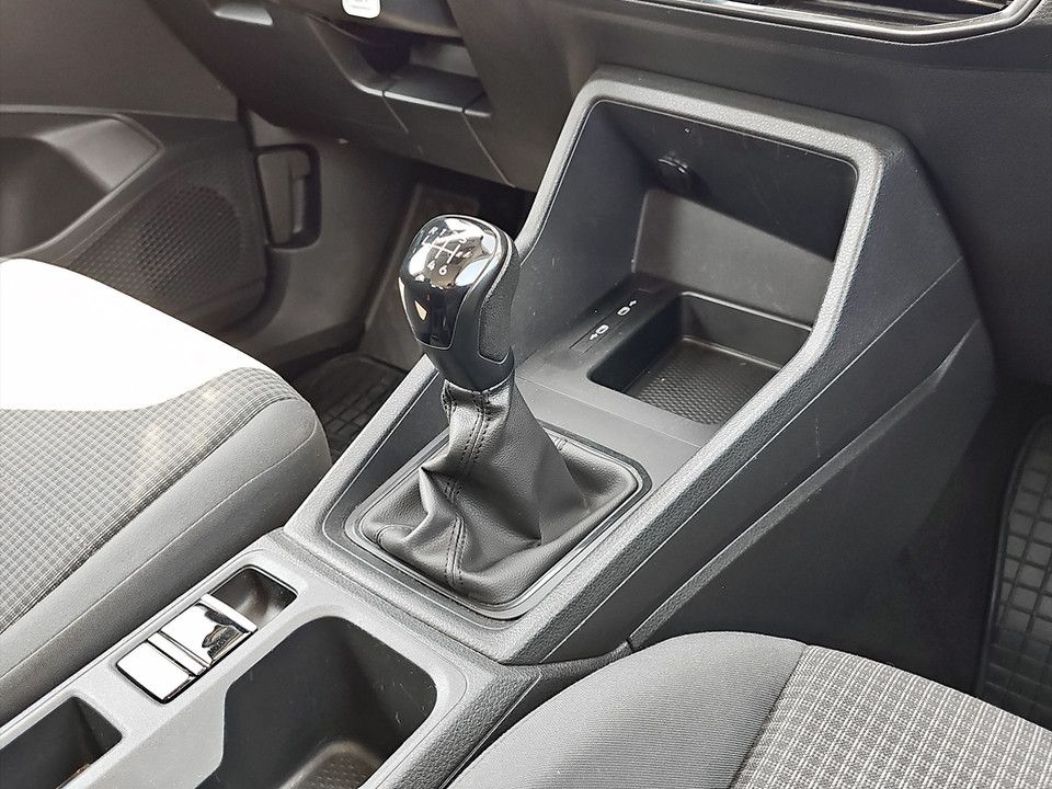 VW Caddy Kombi 2.0 TDI | Bild 17 von 19