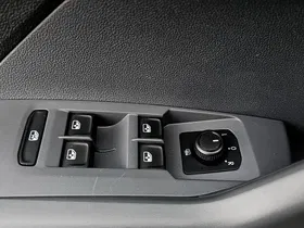 VW T-Cross 1.0 TSI | Thumbnail 8 von 19