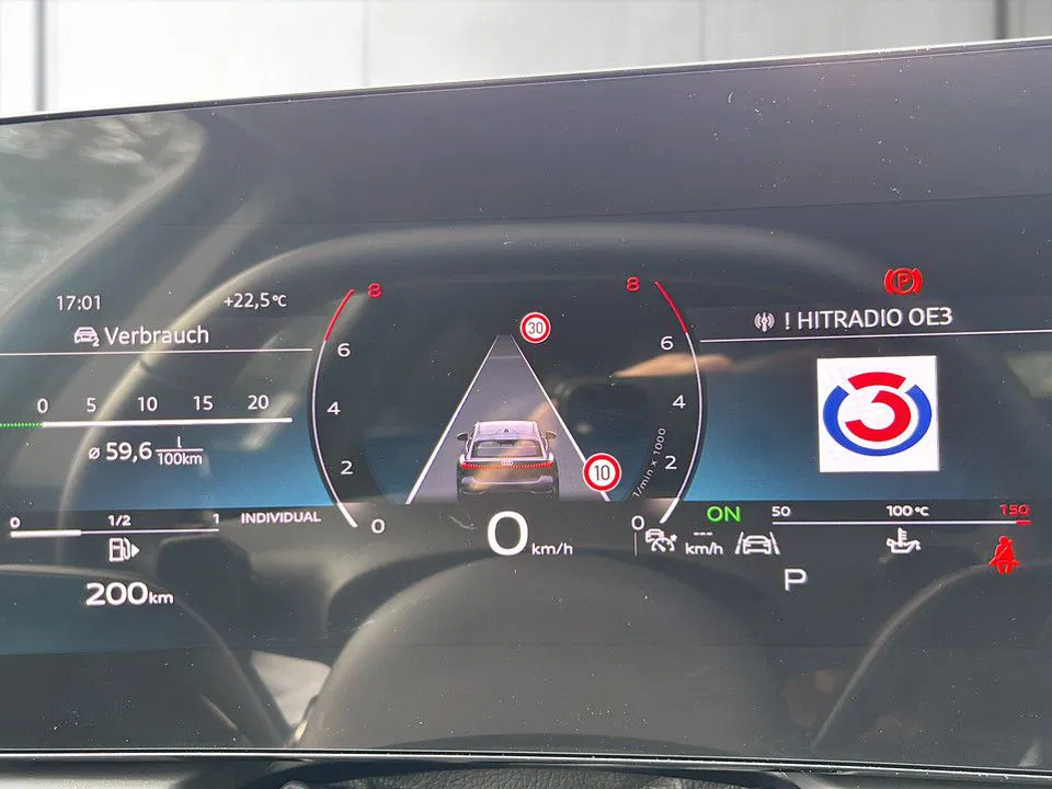 Audi A5 Avant e-hybrid quattro 220 kW | Bild 10 von 25