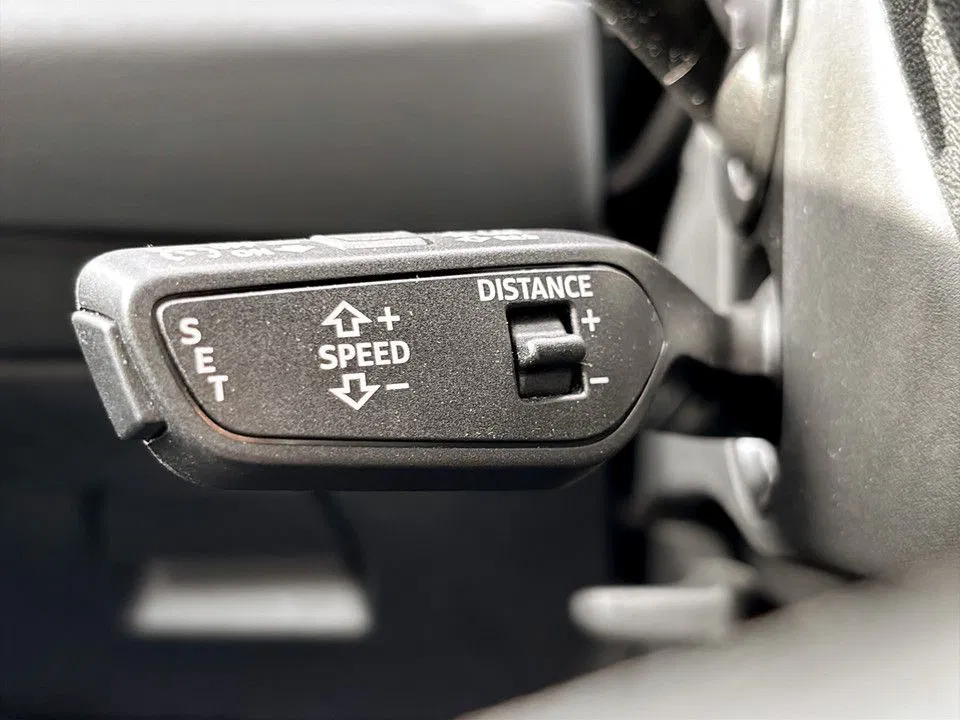 Audi A5 Avant e-hybrid quattro 220 kW | Bild 13 von 25