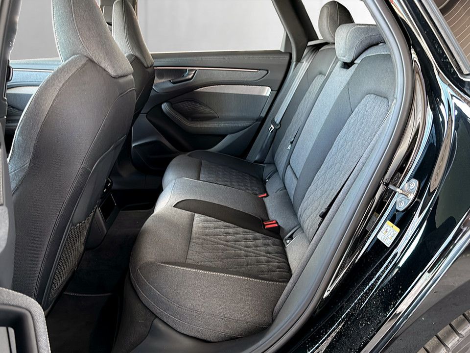 Audi A6 Avant 2.0 TDI quattro | Bild 23 von 28