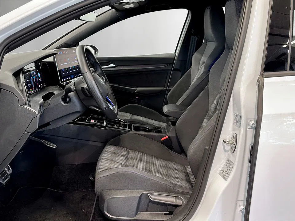 VW Golf GTE DSG | Bild 10 von 25