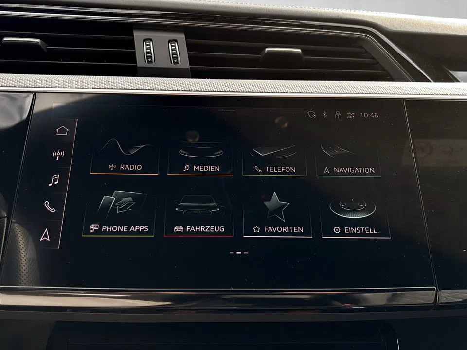 Audi SQ8 e-tron quattro | Bild 19 von 28