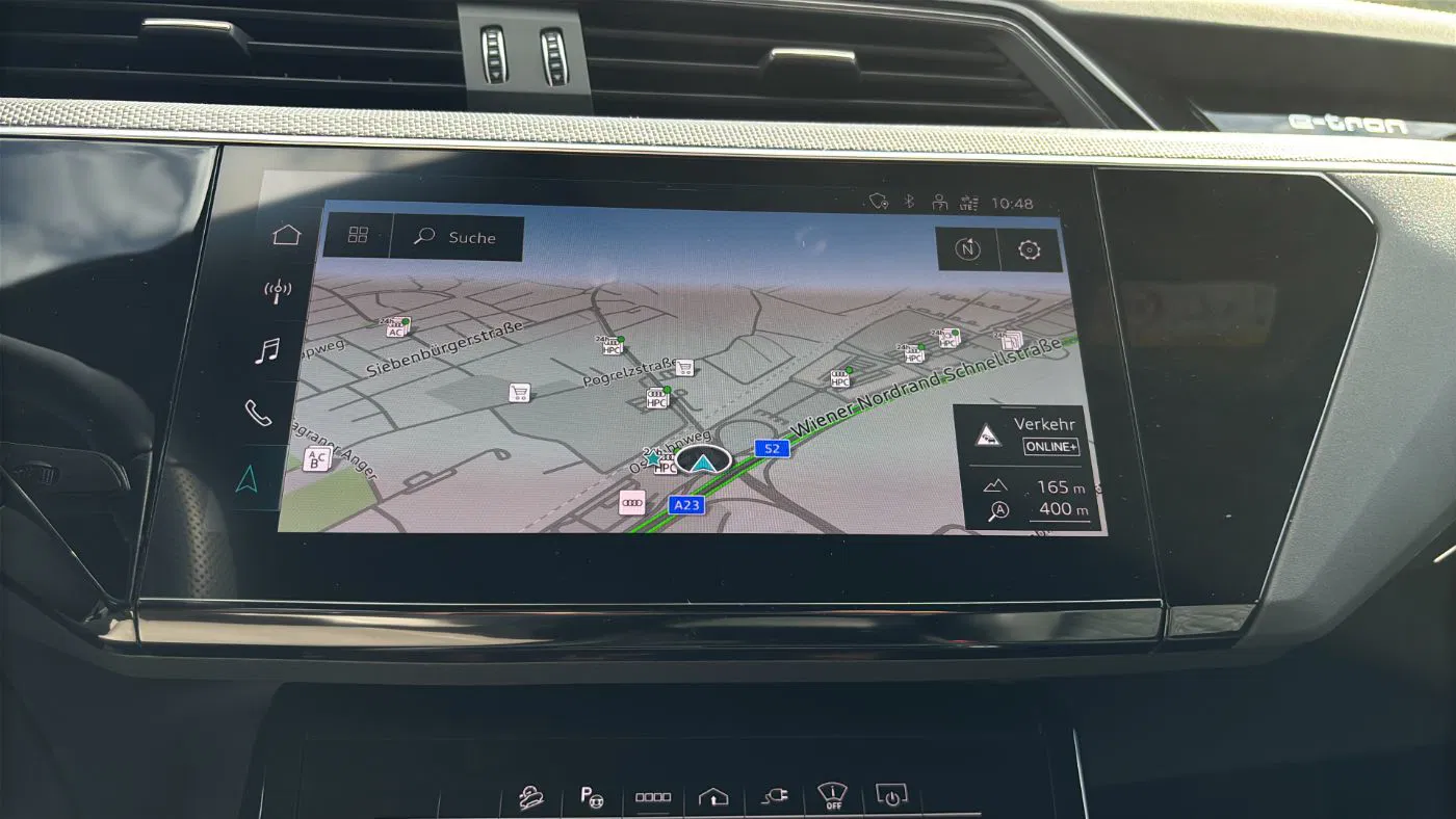 Audi SQ8 e-tron quattro | Bild 20 von 28