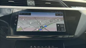 Audi SQ8 e-tron quattro | Thumbnail 20 von 28
