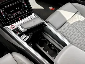 Audi SQ8 e-tron quattro | Thumbnail 23 von 28