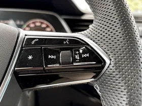 Audi SQ8 e-tron quattro | Thumbnail 17 von 28