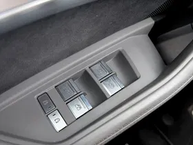 Audi SQ8 e-tron quattro | Thumbnail 8 von 28