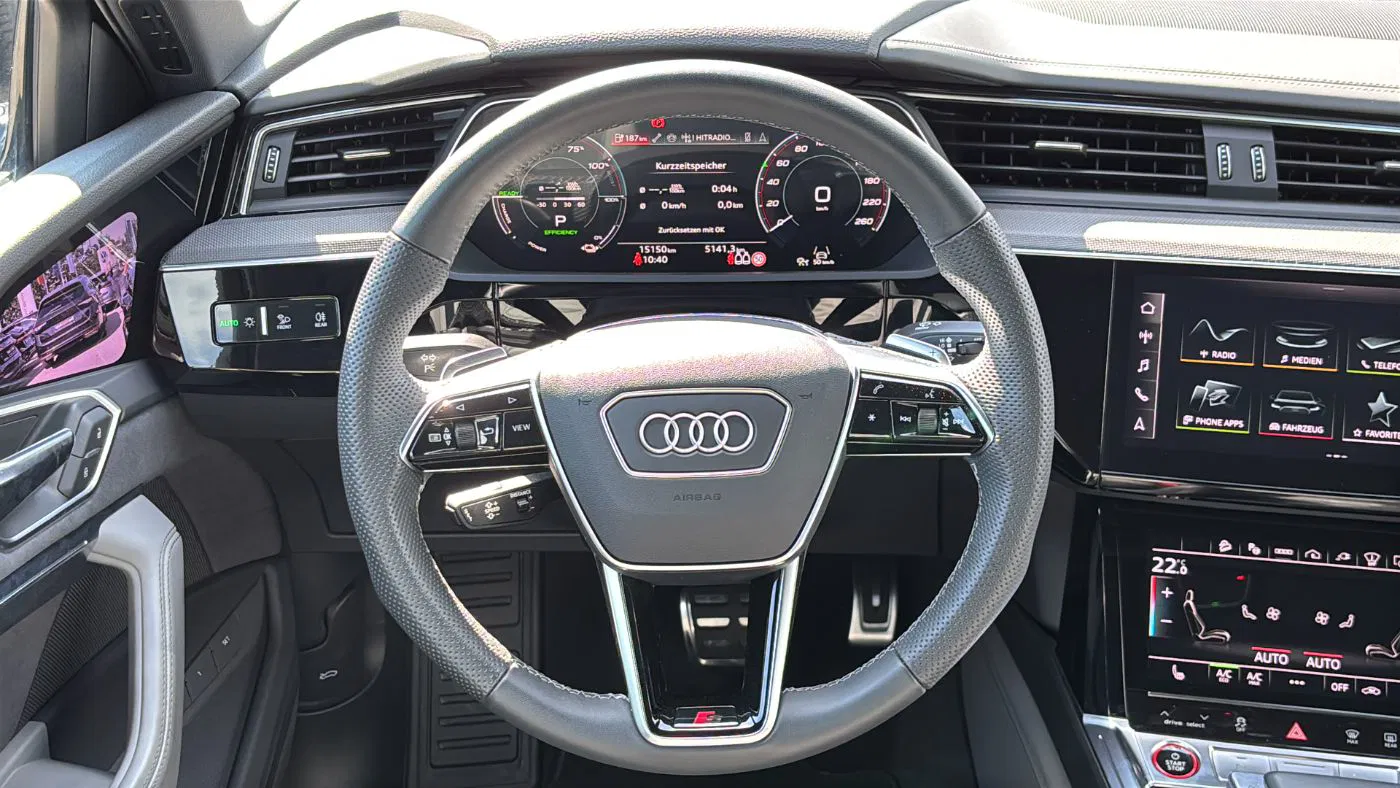 Audi SQ8 e-tron quattro | Bild 13 von 28