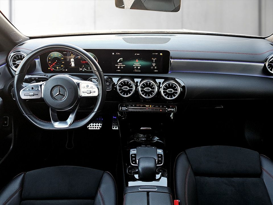Mercedes-Benz CLA 180 d Shooting Brake AMG Line | Bild 11 von 21