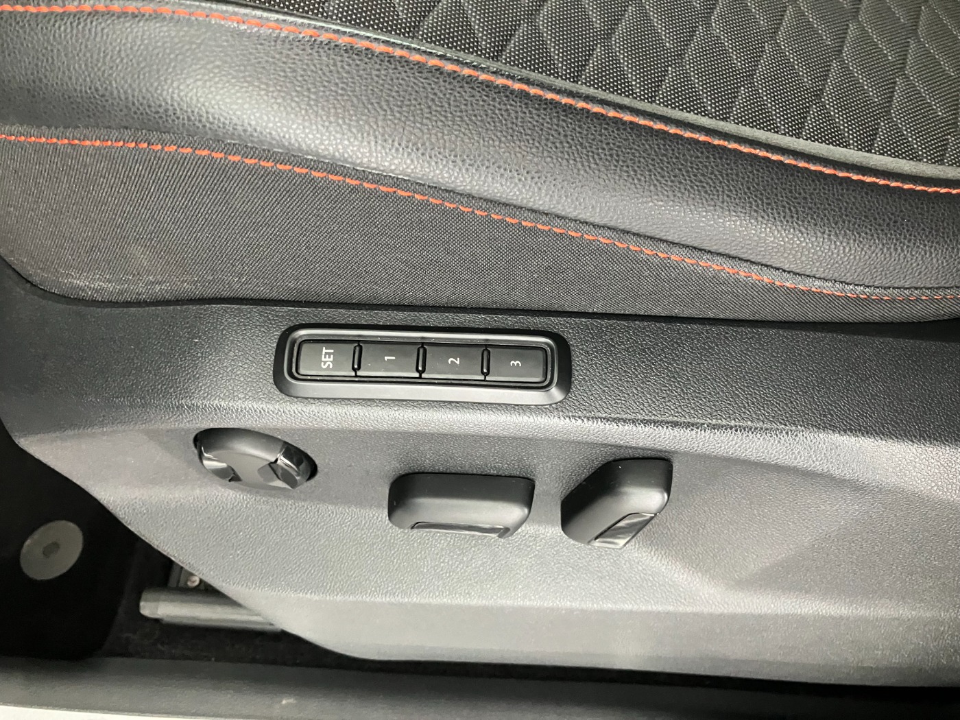 Seat Tarraco 2.0 TDI 4Drive FR | Bild 10 von 25