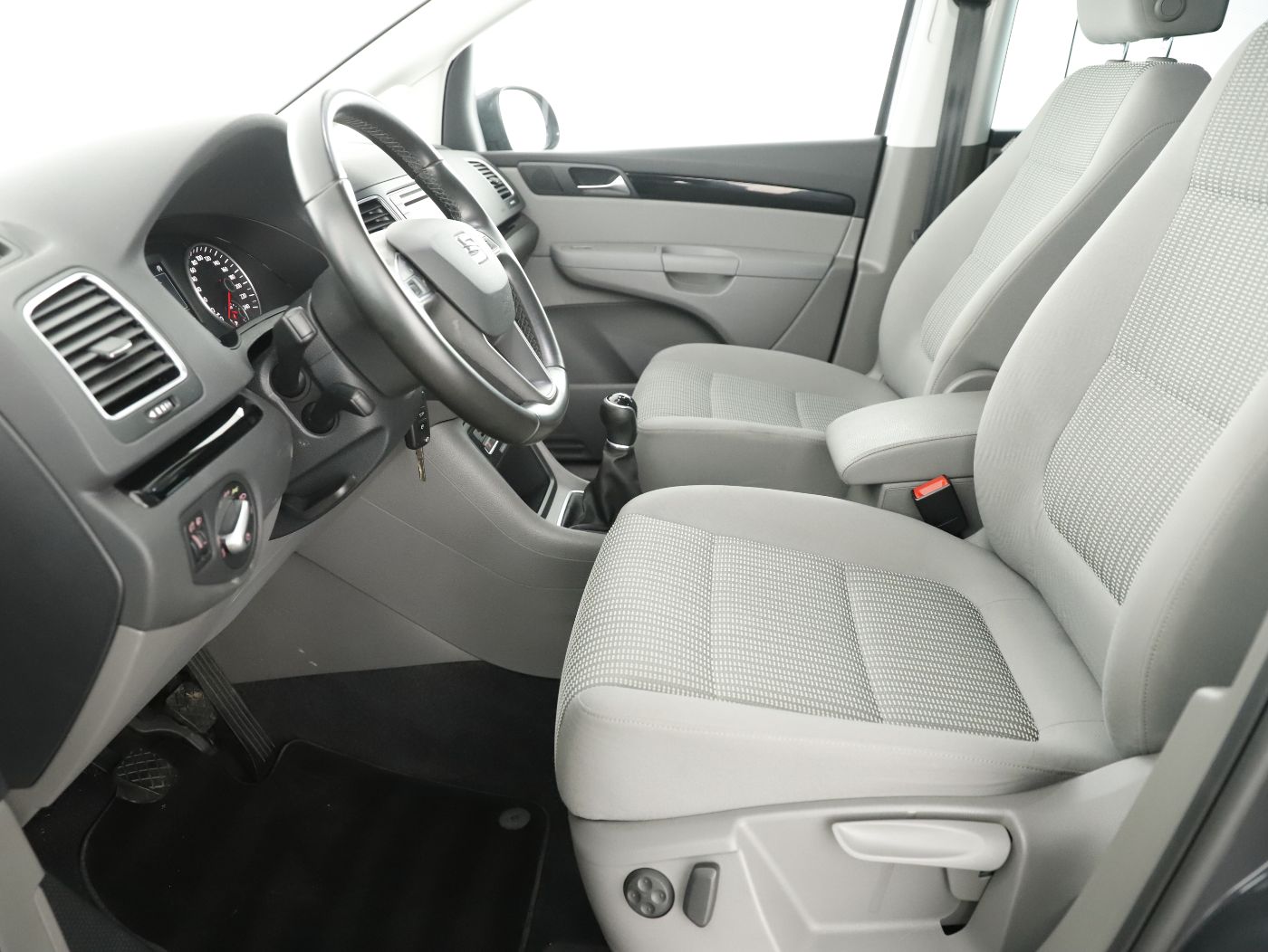 Seat Alhambra 1.4 TSI Executive | Bild 13 von 29