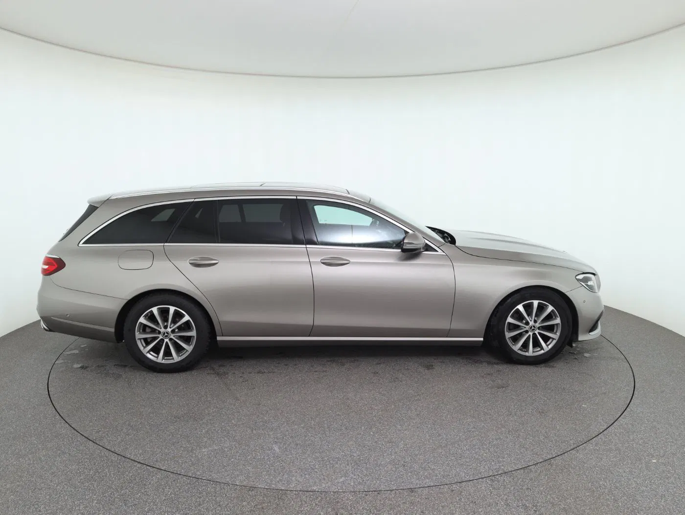 Mercedes-Benz E 200d Avantgarde Aut. | Bild 5 von 28