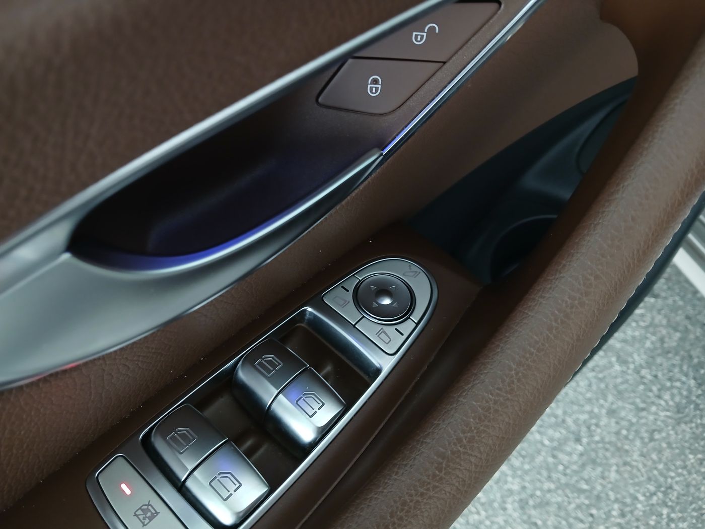 Mercedes-Benz E 200d  Avantgarde Aut. | Bild 11 von 31