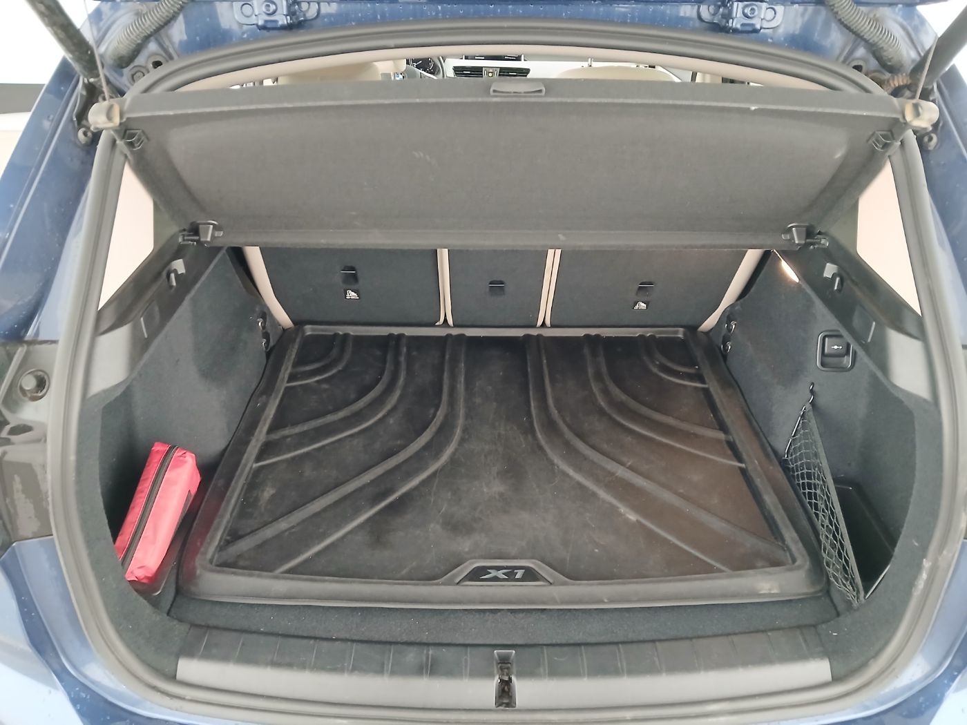 BMW X1 sDrive18i Adv. Aut. | Bild 27 von 28