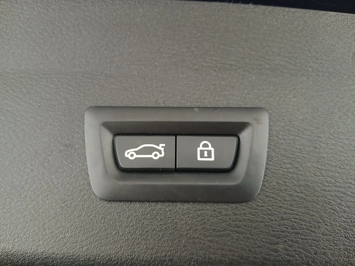 BMW X1 sDrive18i Adv. Aut. | Bild 28 von 28