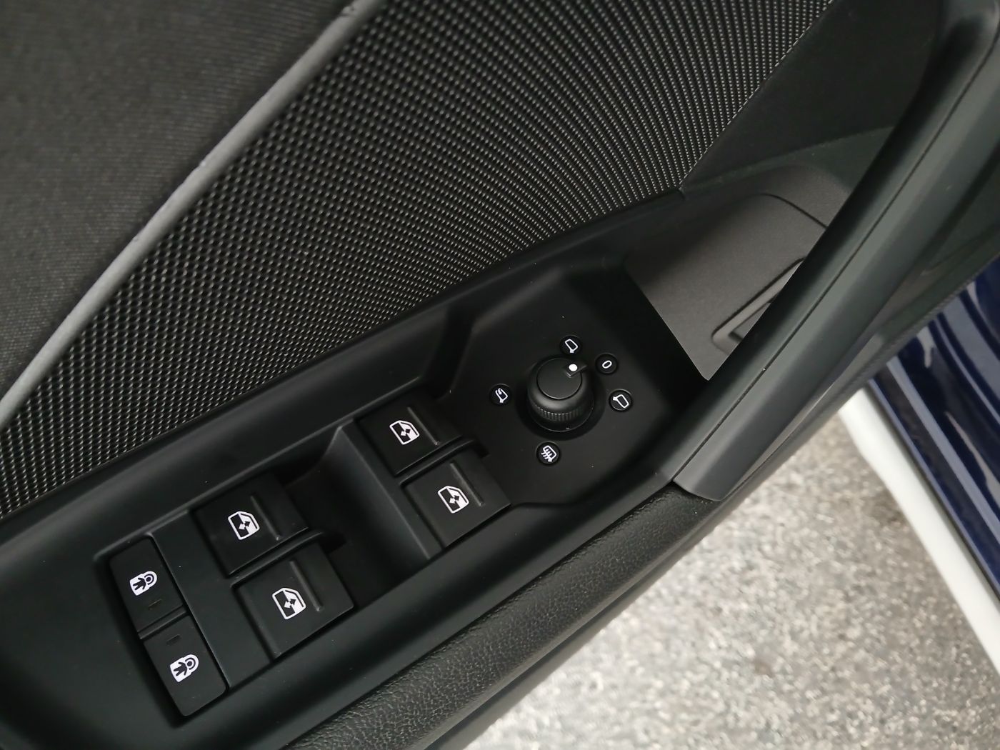 Audi A3 Limo 35 TDI S-Line Aut. | Bild 12 von 25