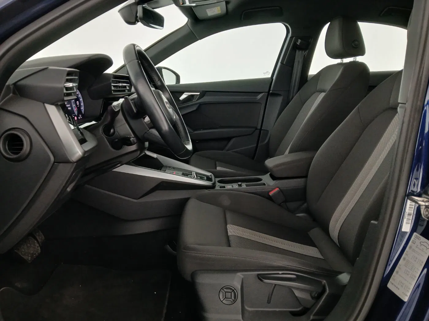 Audi A3 Limo 35 TDI S-Line Aut. | Bild 14 von 25