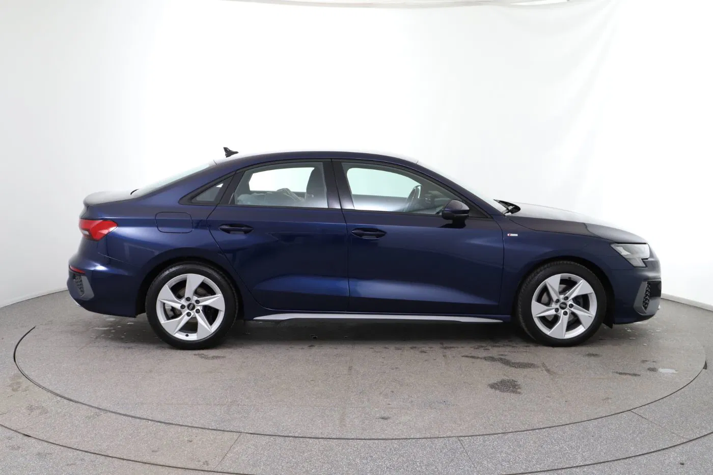 Audi A3 Limo 35 TDI S-Line Aut. | Bild 5 von 25