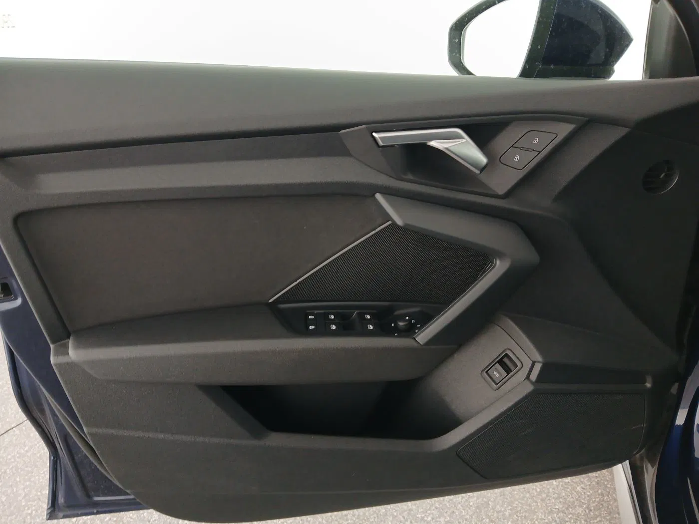 Audi A3 Limo 35 TDI S-Line Aut. | Bild 11 von 25