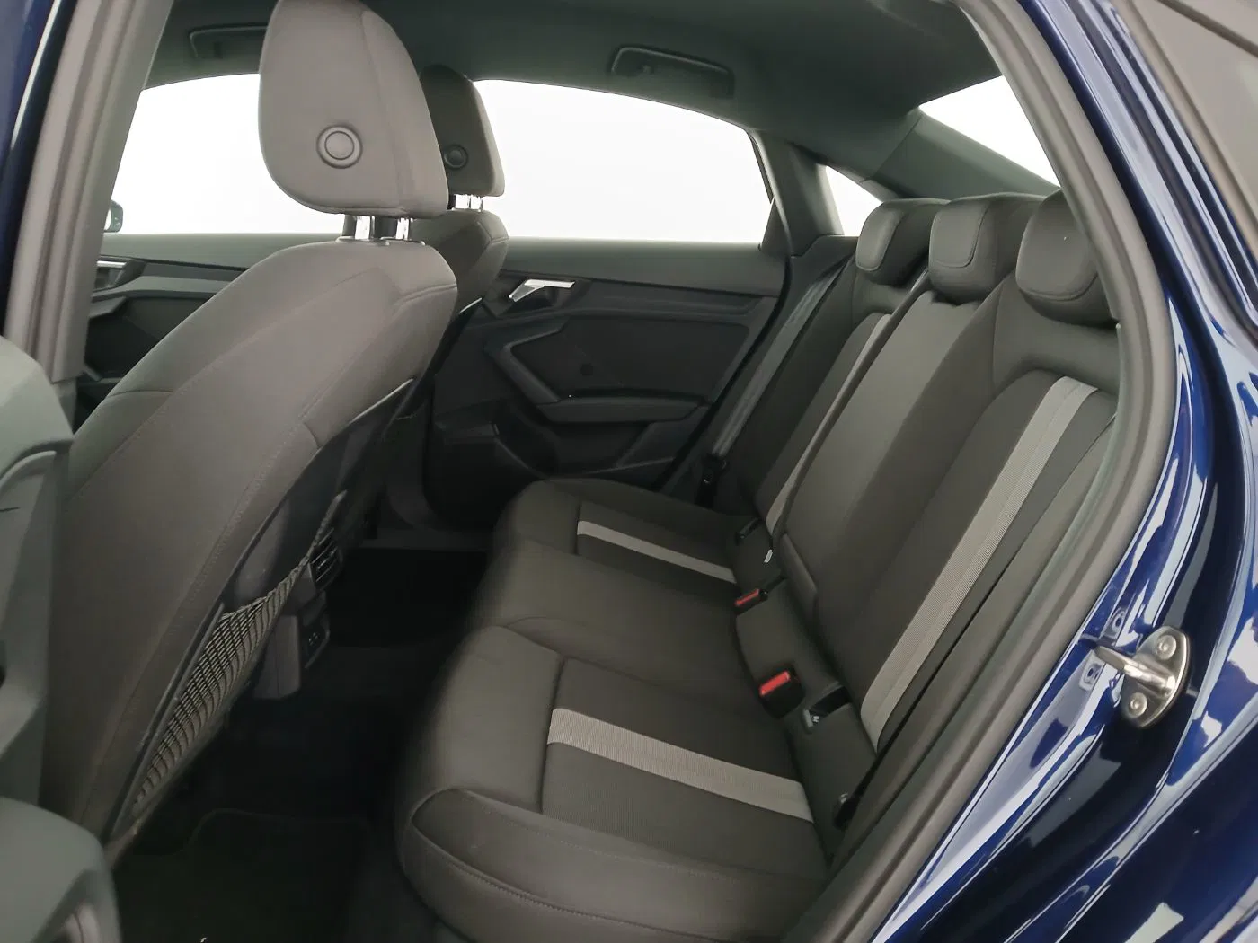 Audi A3 Limo 35 TDI S-Line Aut. | Bild 24 von 25