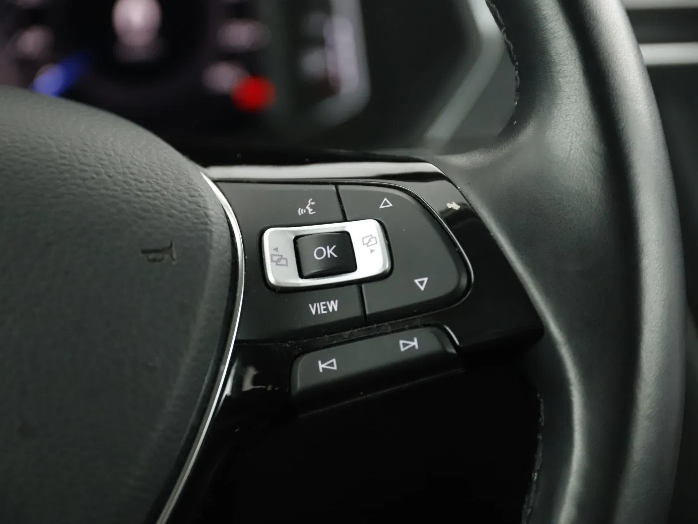VW Tiguan Allspace 2.0TDI 4M DSG | Bild 17 von 27