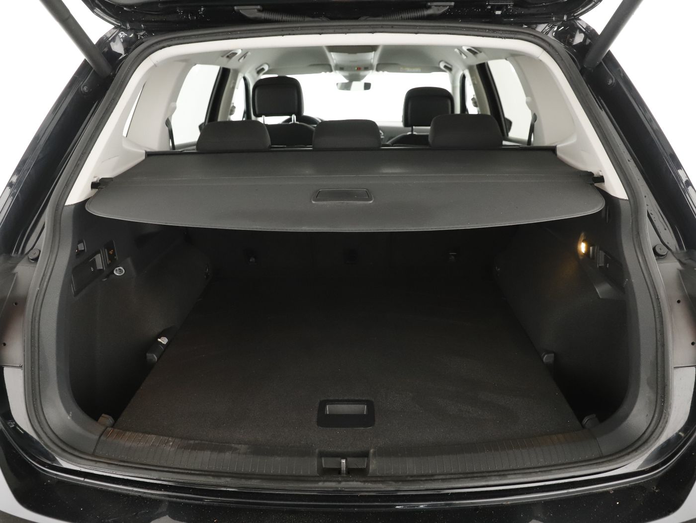 VW Tiguan Allspace 2.0TDI 4M DSG | Bild 24 von 27