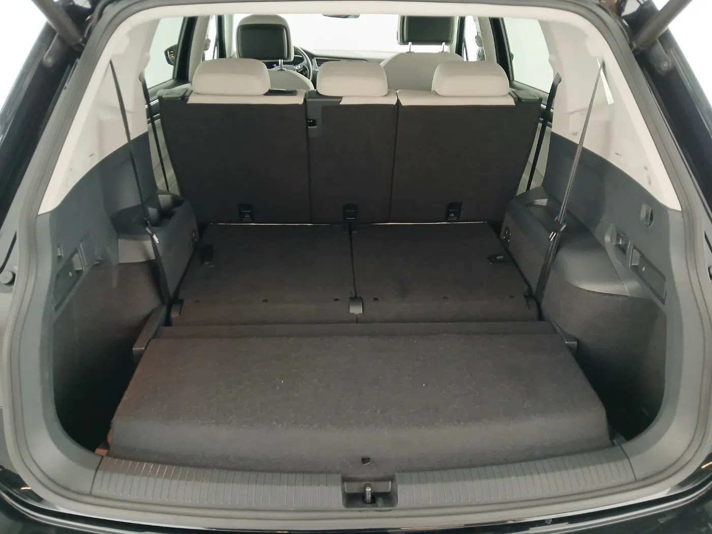 VW Tiguan Allspace 1.5TSI DSG | Bild 27 von 29