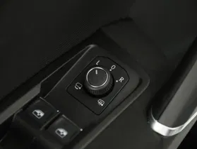 VW Touran 2.0 TDI HL 7-SITZER | Thumbnail 8 von 26