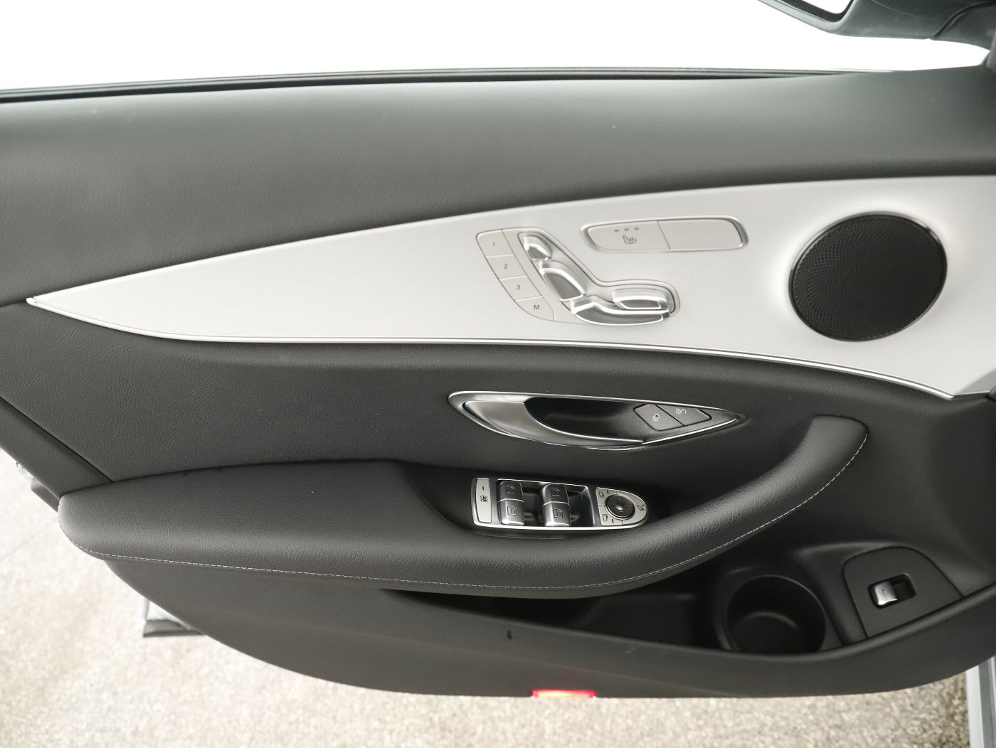 Mercedes-Benz E 300de Avantgarde Aut. | Bild 8 von 27